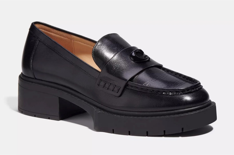 Annette Bening just wore chunky loafers, the Gen Z-loved style Jennifer Garner and Jane Fonda have worn. I found nine platform loafers inspired by the ageless spring shoe trend, starting at $43.