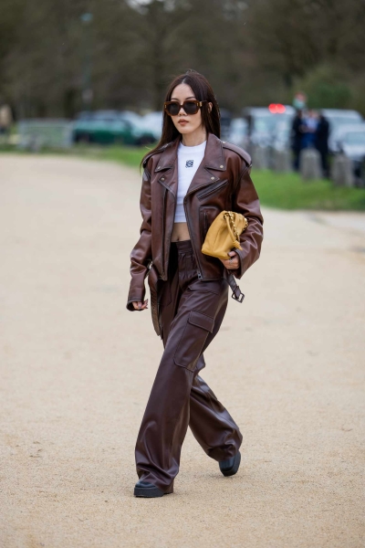 Brown pants are just as versatile as black or tan ones, but if you're unfamiliar with how to style your brown trousers, jeans, or leather pants, we've got inspiration for you.