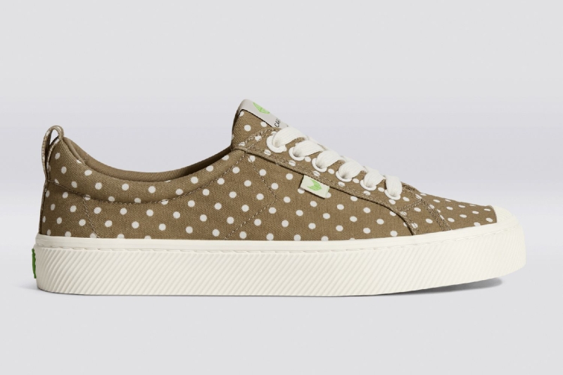 Cariuma released their Oca Low Sneaker in a spring polka dot design. Shop the sneakers worn by, Naomi Watts, Ashton Kutcher, and Alexandra Daddario in a new print for $89 before they sell out.