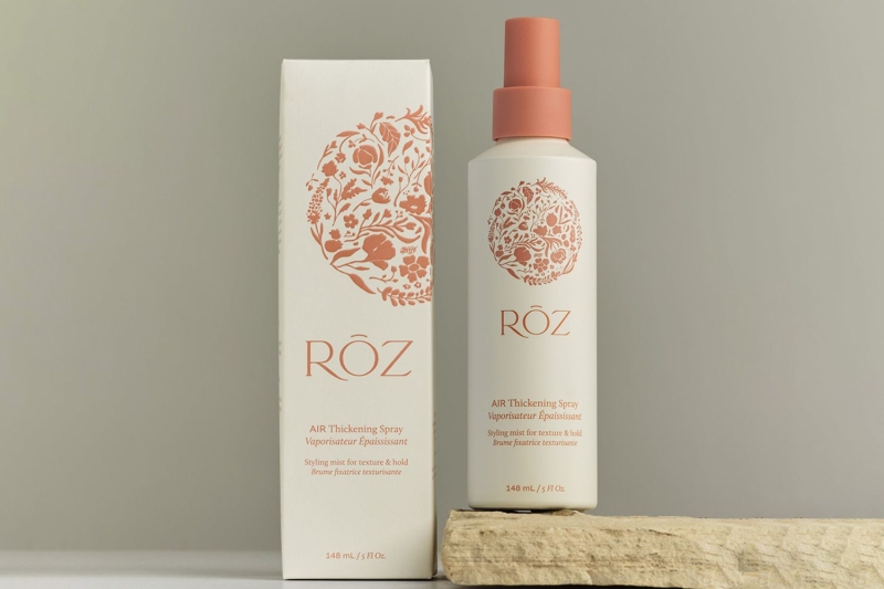 Emma Stone’s sleek Oscars hair was thanks to the Roz Santa Lucia Styling Oil. The formula is lightweight, shine-inducing, and perfect for smoothing flyaways and taming frizz on all hair types and textures.