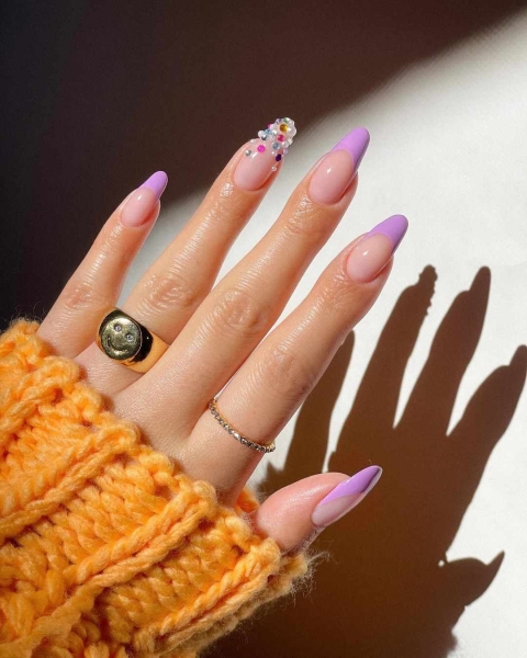 Gem nail designs can range from subtle and demure to bold and chunky. Here are 30 blinged-out options to consider for your next manicure.