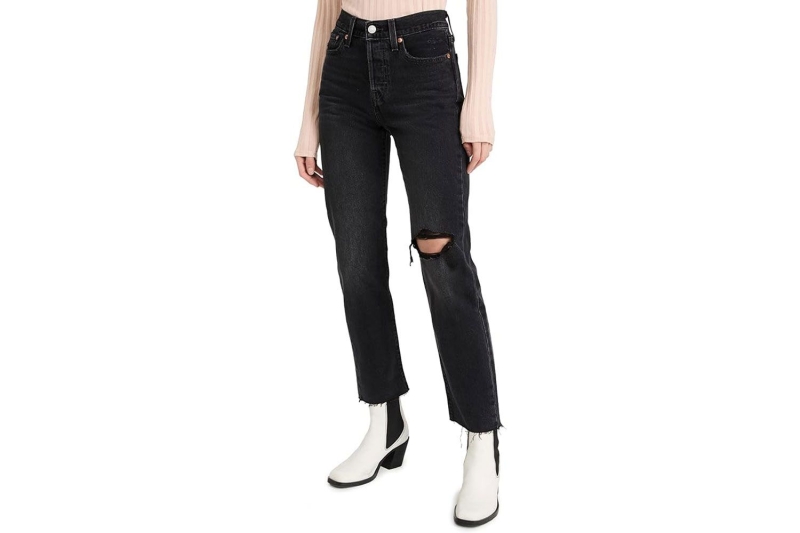 I’ve tried dozens of jeans, but the Levi’s Premium Wedgie Icon Fit style easily beats out more expensive options in terms of fit and quality. Shop my go-to butt-flattering denim while it’s on sale on Amazon.
