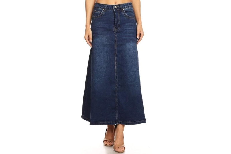 Jennifer Lawrence and Jennifer Lopez have worn denim maxi skirts that are perfect for spring. Shop similar long jean skirts from Amazon, Nordstrom, and Madewell, starting at $43.