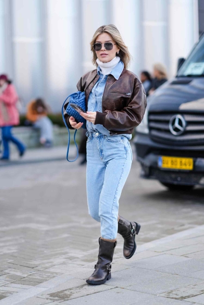 Mom jeans are a tried and true denim style that's not going anywhere anytime soon. So why not embrace the relaxed fit and elevate things by wearing them with eye-catching yet practical shoes.