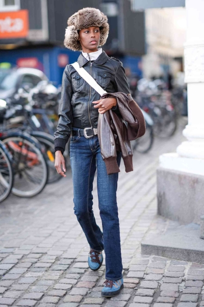Skinny jeans are making a comeback, and we could not be more excited about it. Read here for the eight styles of shoes that go best with the form-fitting and flattering denim.