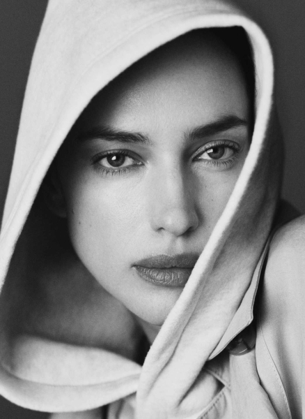 Supermodel Irina Shayk shares her go-to off-duty model outfit formula exclusively with InStyle ahead of her latest fashion venture as the face of Aritzia's latest Sweatfleece campaign. Find out exactly how Shayk creates her signature effortless aesthetic and get her take on Fall 2024 trends in this exclusive interview.