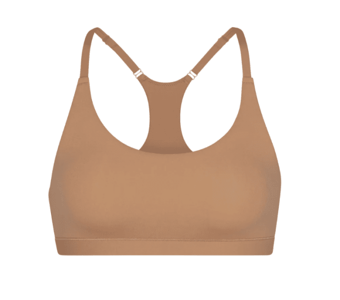 What's not to love about wearing a halter top? Well we can think of one: pesky bra straps! But not to worry as we've covered the 6 best bra styles you can wear with your favorite halter top without any of the fuss!