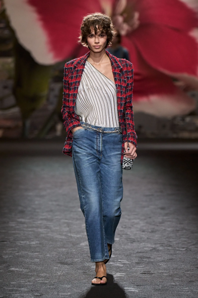9 Runway Denim Trends to Test Drive This Spring