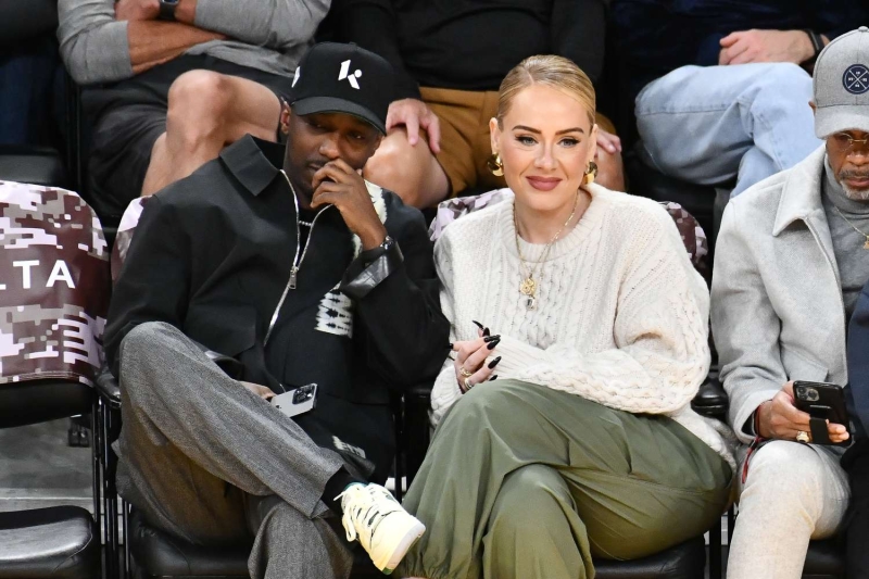 Adele attended the Los Angeles Lakers vs. Denver Nuggets game in a pair of pristine white heels.