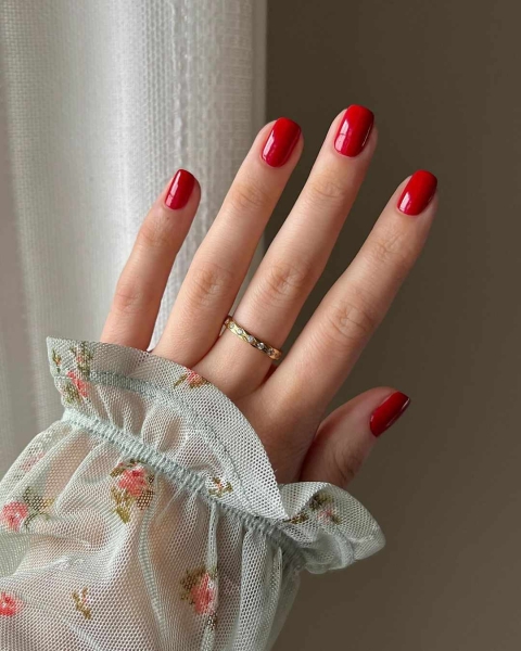 Cherry red is a bold and vibrant hue that's always trending. These 20 cherry red nail looks will inspire your next manicure.