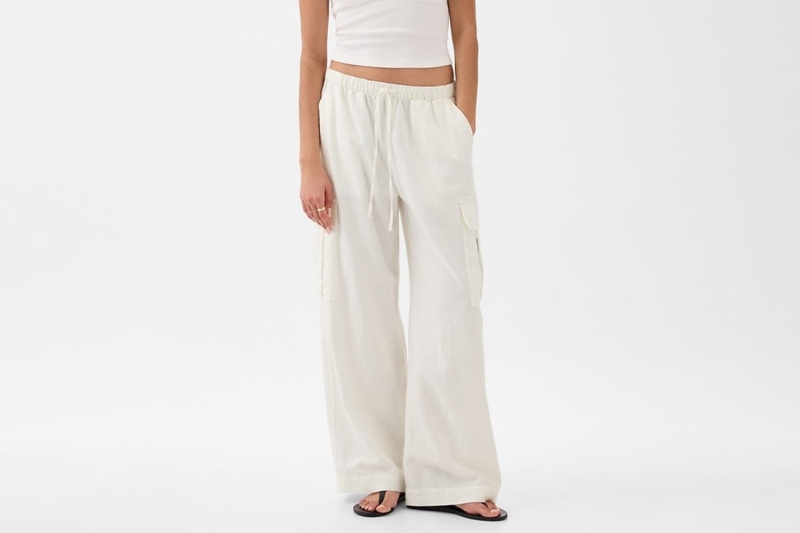 I tried Gap’s Mid-Rise Linen-Cotton Pull-On Cargo Pants that are comfortable, trendy, and easy to dress up. Grab the summer-perfect linen pants that are as comfy as sweats for $80, and see why they’re set to be my most-worn bottoms of 2024.