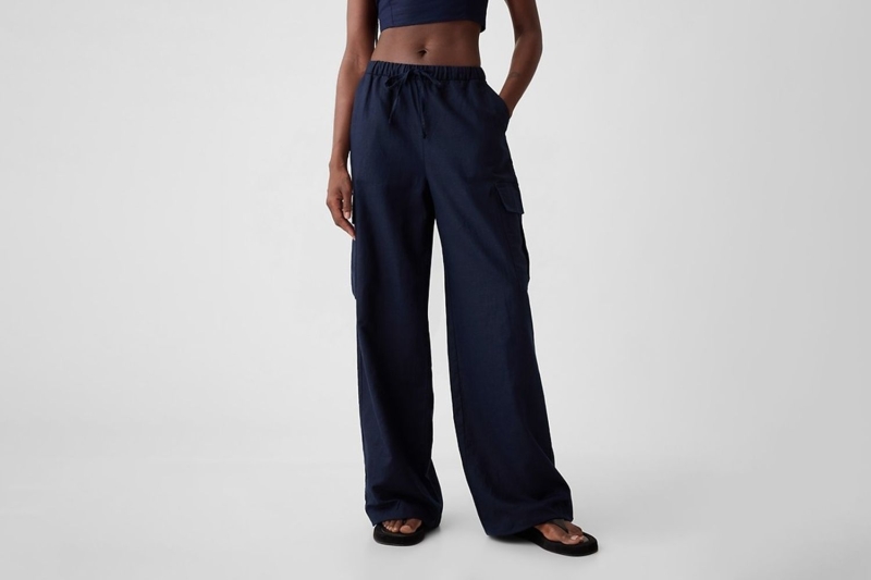 I tried Gap’s Mid-Rise Linen-Cotton Pull-On Cargo Pants that are comfortable, trendy, and easy to dress up. Grab the summer-perfect linen pants that are as comfy as sweats for $80, and see why they’re set to be my most-worn bottoms of 2024.