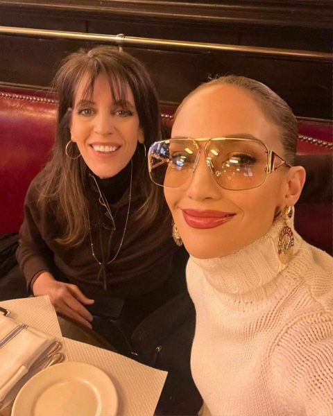 Jennifer Lopez swapped her trademark glam aesthetic for a girls' night out look that was uncharacteristically low-key.