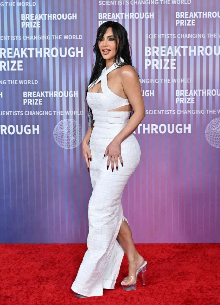 Kim Kardashian made an appearance at the 10th annual Breakthrough Prize Awards in a white bandage-style dress with cutouts.