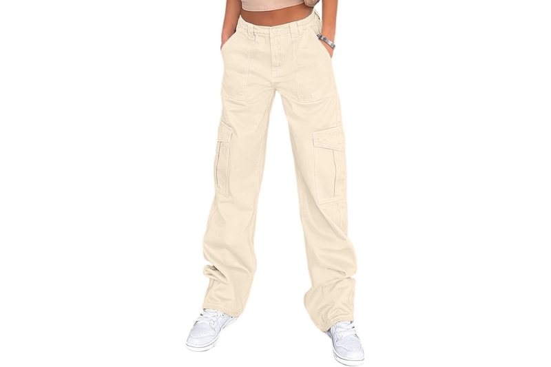 Oprah wore versatile white cargo pants on a girls’ trip to Japan. Shop similar comfortable and practical styles on Amazon, starting at $19. More celeb fans include Taylor Swift and Salma Hayek.
