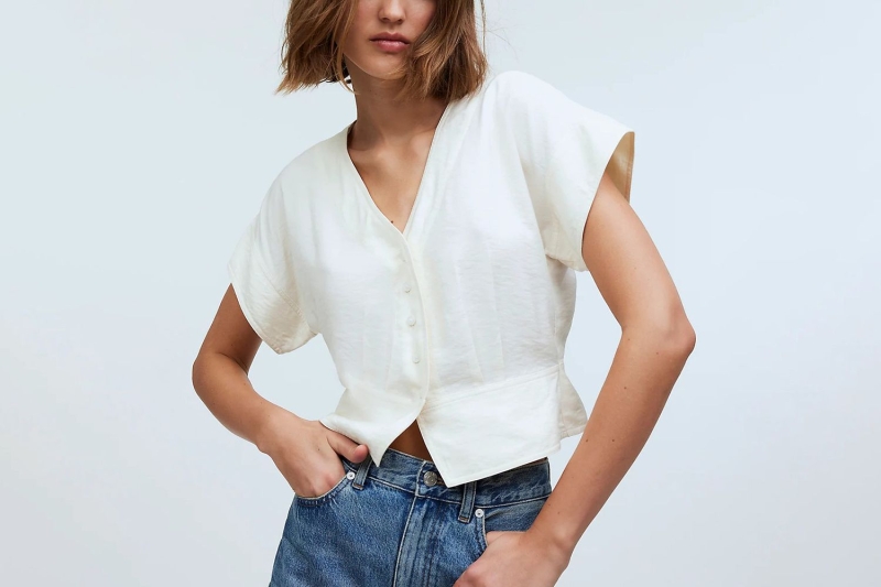 The four best sales this weekend are Madewell’s sale on sale items, Rue La La's Veja sneaker sale, Lululemon’s We Made Too Much Section, and Vegamour’s sitewide Spring Sale.