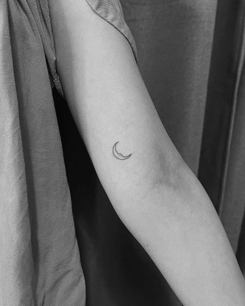 Tiny tattoos are trending in a major way, allowing fans to adorn themselves in a collage of delicate designs—or just one teeny tiny design. Scroll through these 25 tiny tattoos for inspiration.