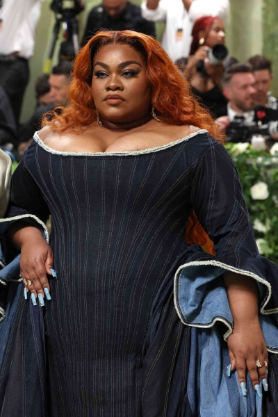 Da'Vine Joy Randolph, who won an Academy Award for 'The Holdovers' this year, made her Met Gala debut in a jean dress. Joy Randolph's 2024 Met Gala dress, a Gap denim gown designed by Zac Posen, featured an off-the-shoulder design, pleated fabric, a corset-like bodice, and trumpet sleeves in a nod to the 1960s and 1700s.