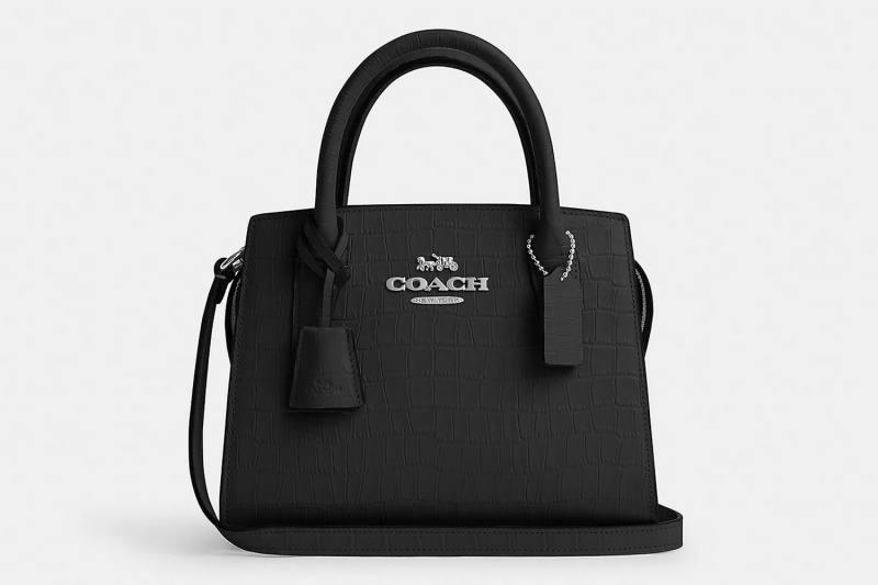 During Coach Outlet’s Mother’s Day Sale, select purses and wallets start at $31. Here’s everything we’re eyeing, including wallets, crossbody bags, the Sophie Bucket Bag, Molliet Tote Bag at up to 70 percent off.