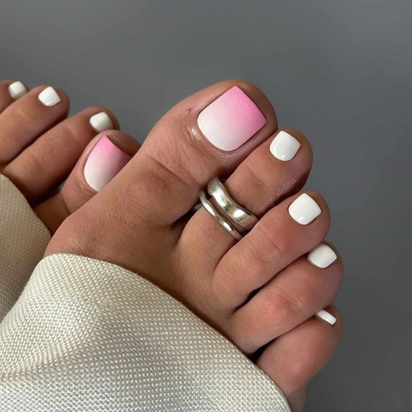 Excited for the start of sandal season? Here, scroll through 20 spring pedicure ideas to show off as the weather heats up.