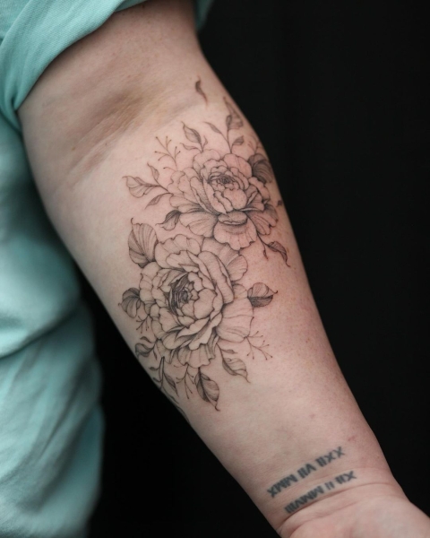 Floral tattoos are timeless, personal, and packed with meaning. These 30 flower tattoo ideas will help to inspire your next ink session.