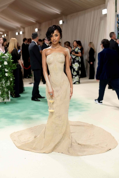 From barely-there sheers to floral fantasies, these are the sexiest looks spotted on the 2024 Met Gala red carpet worn by Emily Ratajkowski, Emma Chamberlin, Jennifer Lopez, and more.